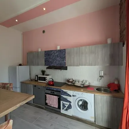 Loft-style - 24 Hour Check-in *